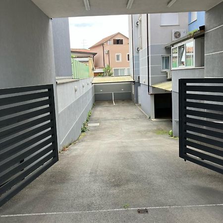 Apartment Capriati With Parking Garage 우마그 외부 사진